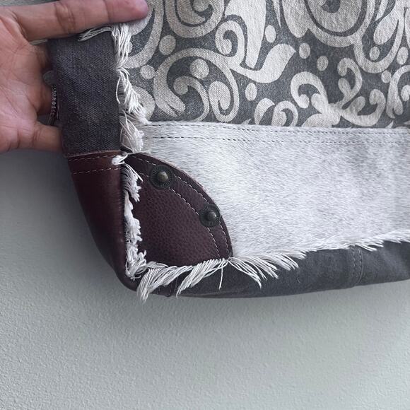 Myra Hairon Leather Canvas Leaf Print Western Boho Small Handbag Boho - Picture 10 of 12